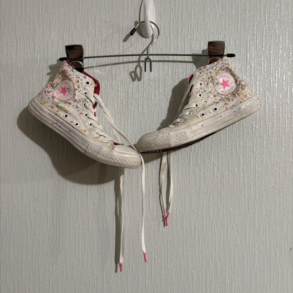 Converse Confetti White High Tops Chuck Girl’s Size 2 Youth